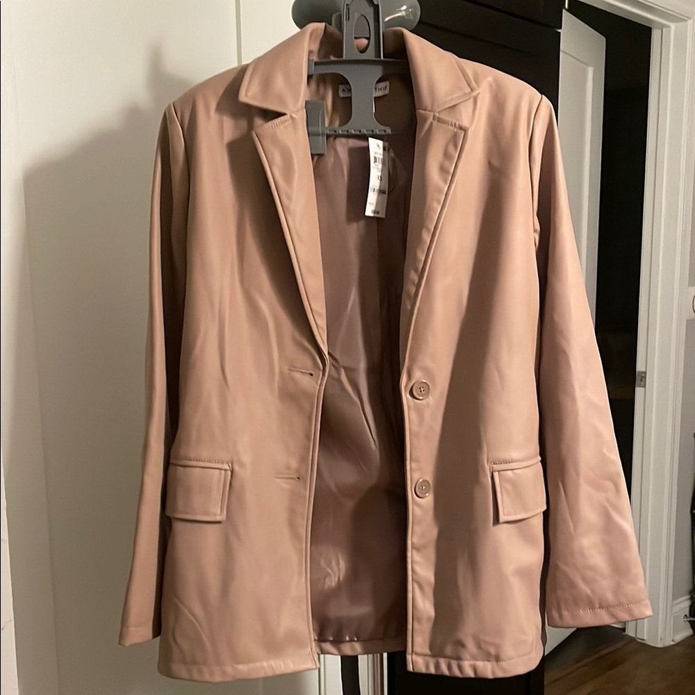 Women's Tan Blazer
Brand: And Now This (bought in Macy’s)